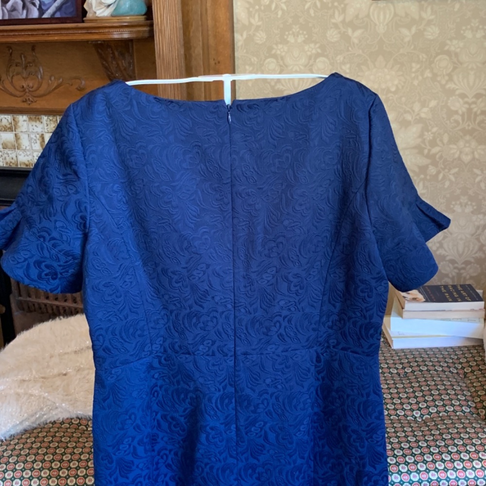 Talbots fully lined size 18. Short, bell sleeve dress. NWT . Retail $159 - Picture 6 of 8